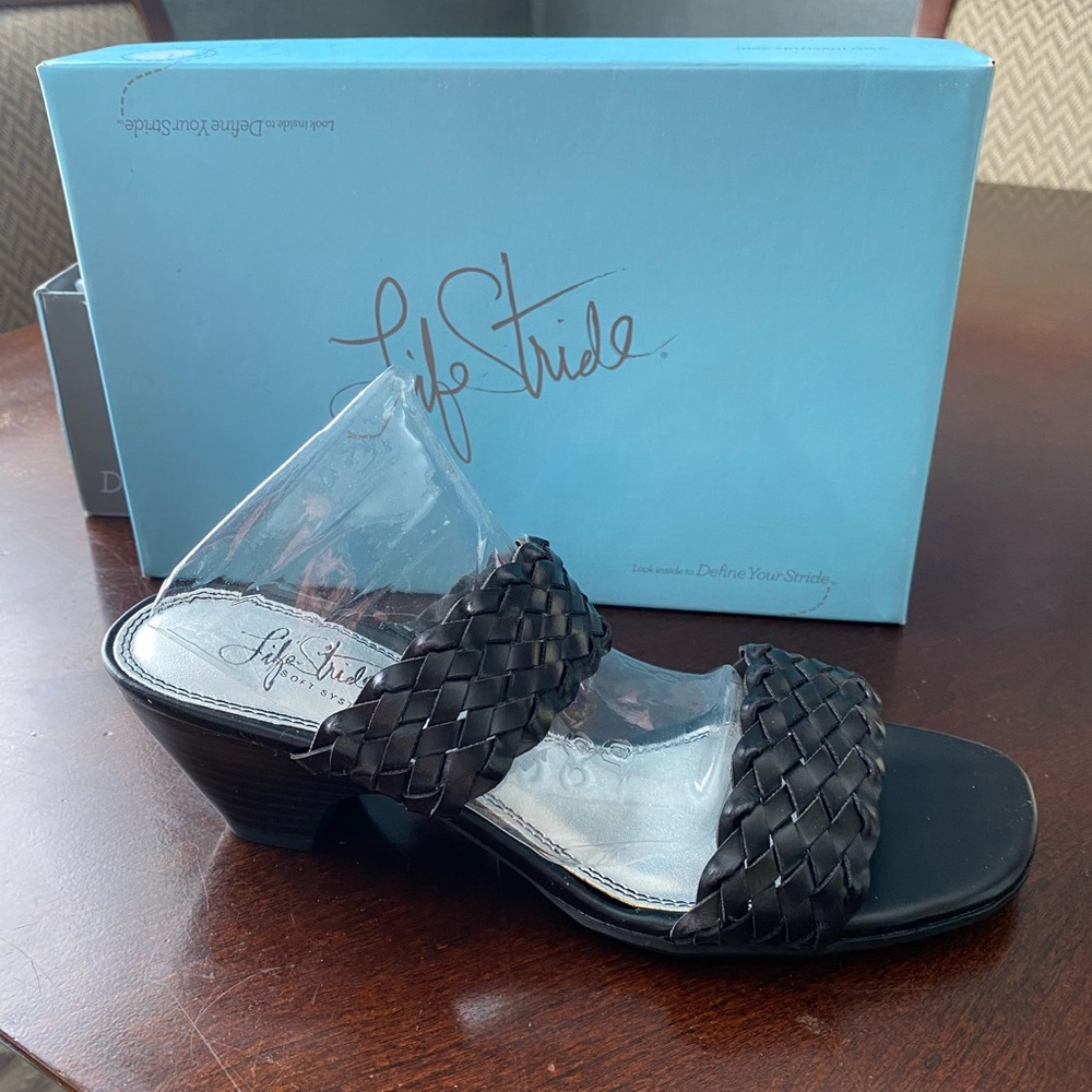 Life Stride Woman’s Shoes